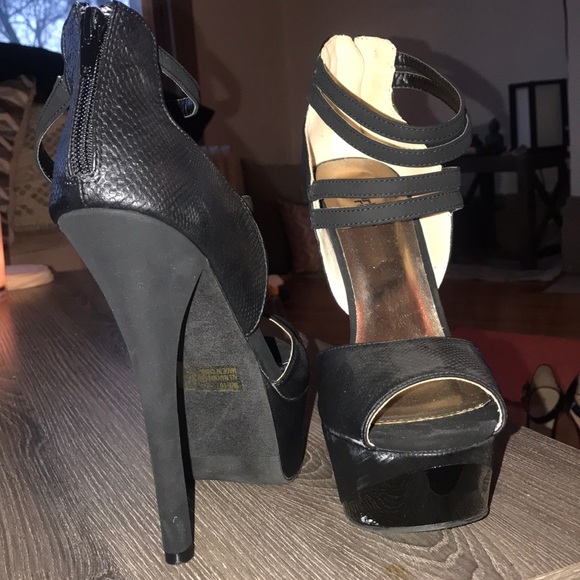 Black peep-toe - Picture 3 of 3